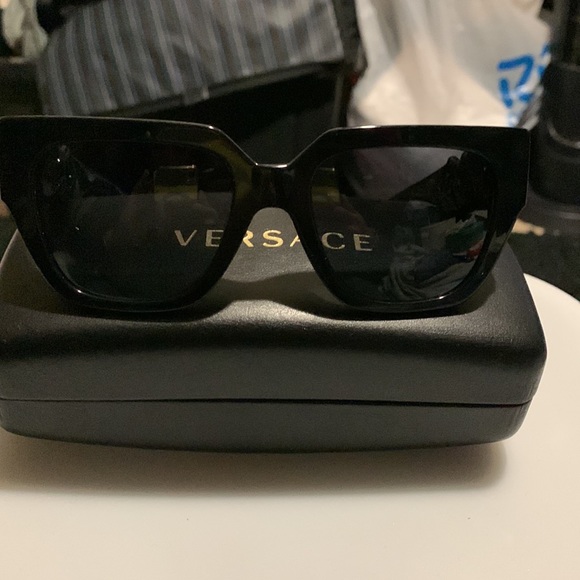 Versace women’s sunglasses black with gold hardware - Picture 10 of 12